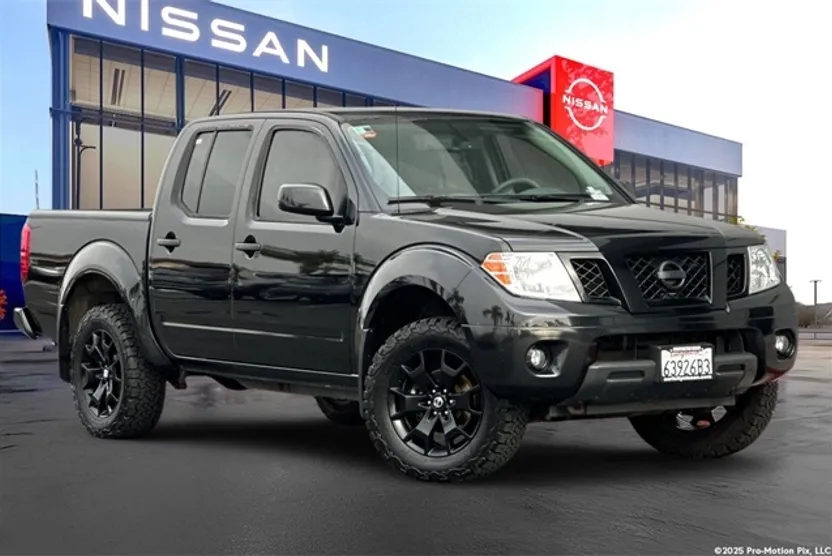 2020 Nissan Frontier SV photo 1