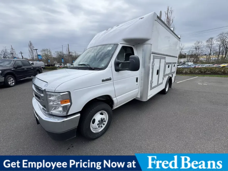 2026 Ford E-350 Base photo 1