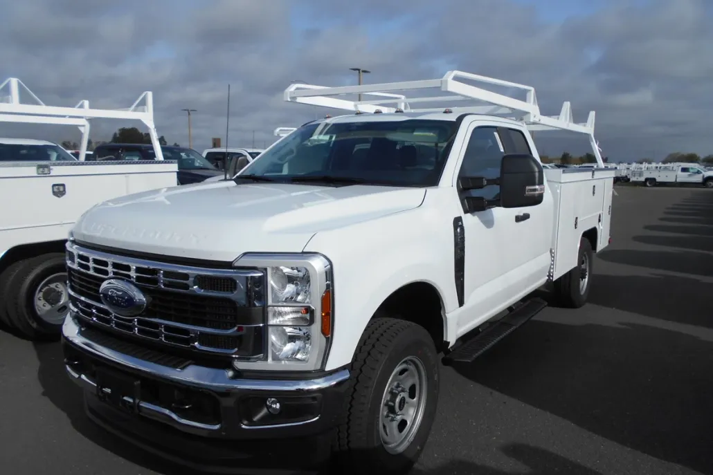 2025 Ford F-350 photo 1