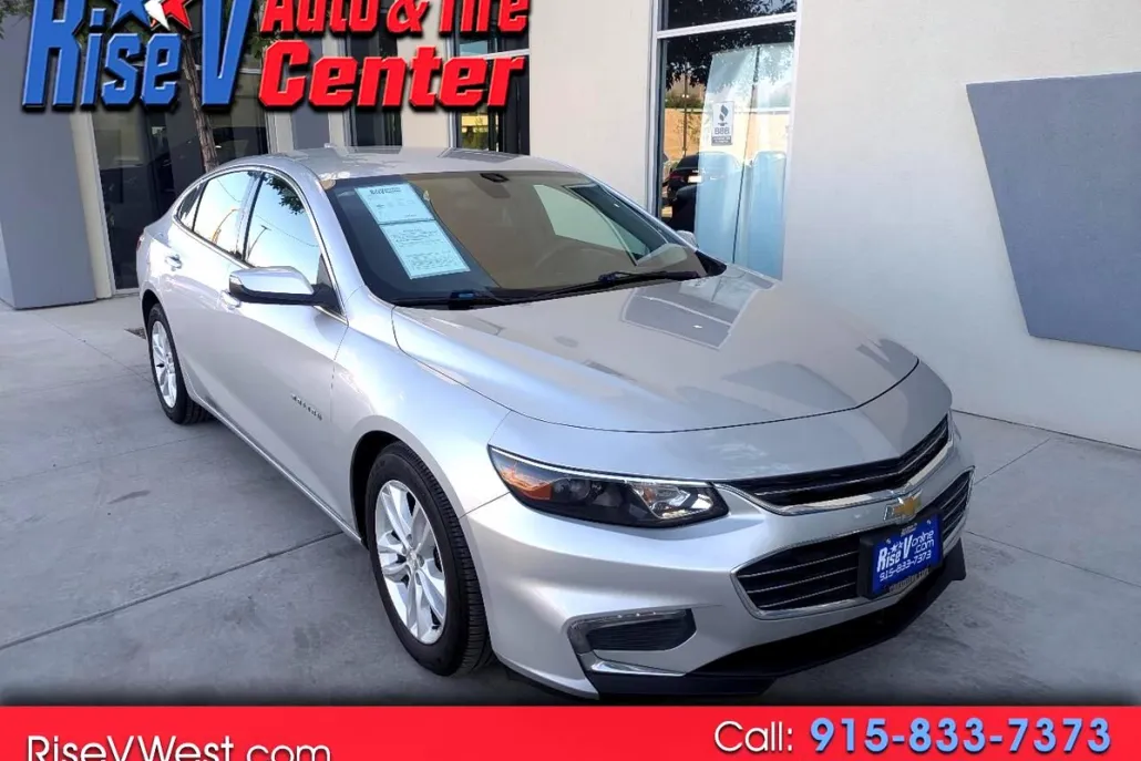 2016 Chevrolet Malibu 1LT photo 1