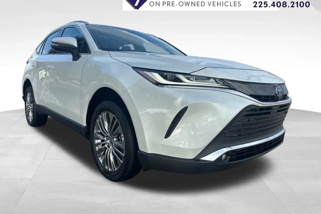 2023 Toyota Venza XLE photo 1