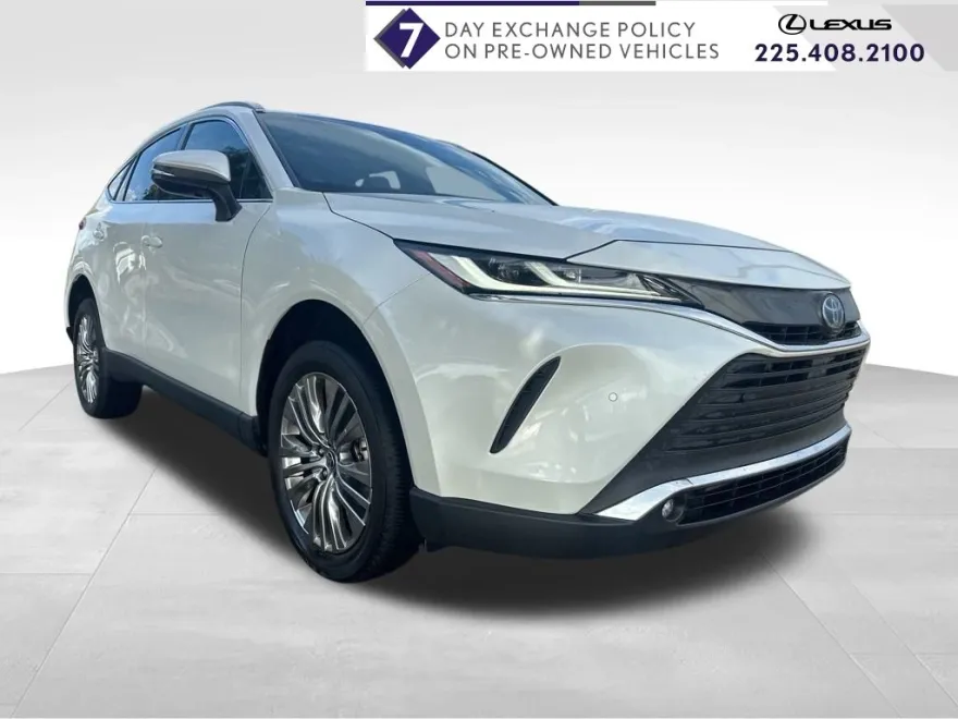 2023 Toyota Venza XLE photo 1