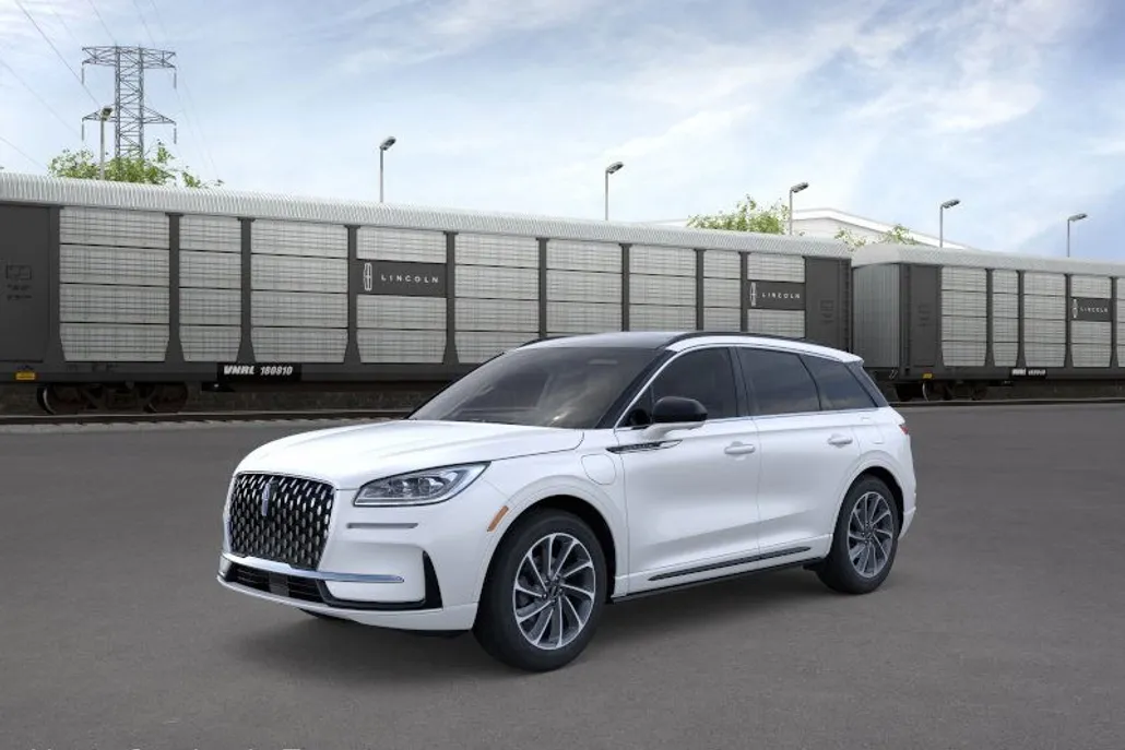 2025 Lincoln Corsair Grand Touring photo 1