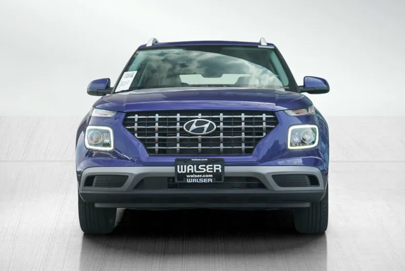 2025 Hyundai Venue Limited photo 1