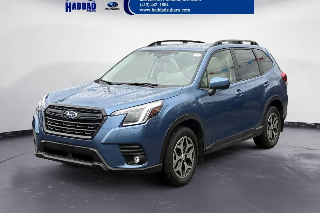 2024 Subaru Forester Premium photo 1