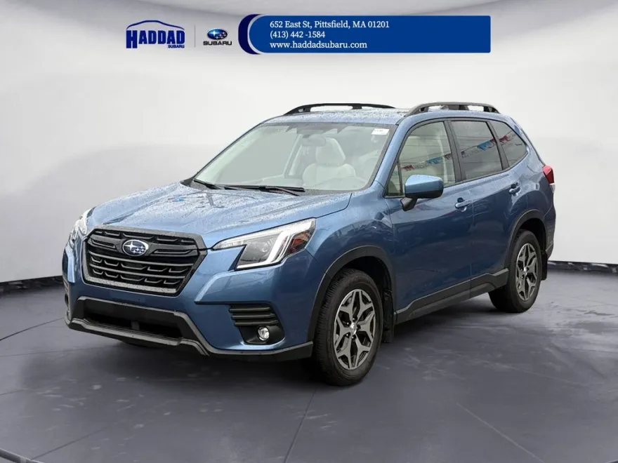 2024 Subaru Forester Premium photo 1