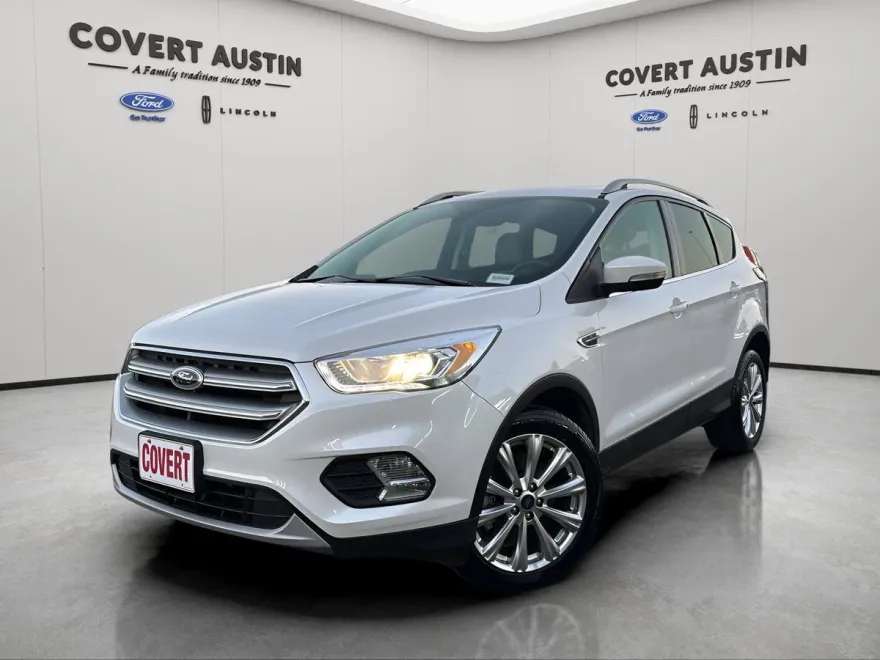 2017 Ford Escape Titanium photo 1