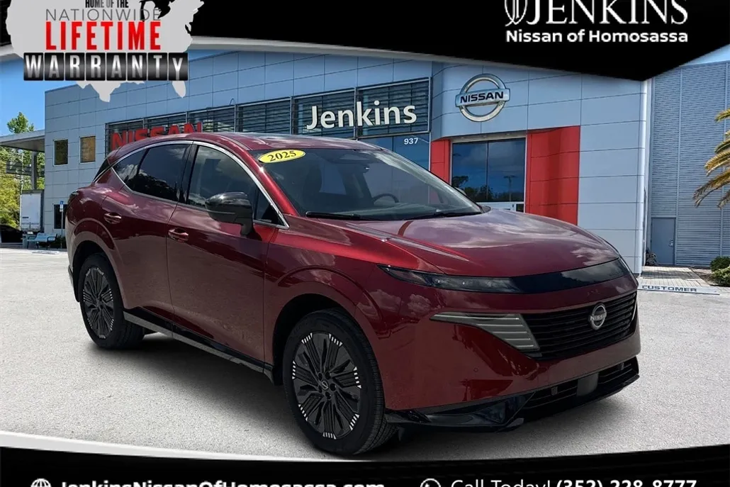 2025 Nissan Murano Platinum photo 1
