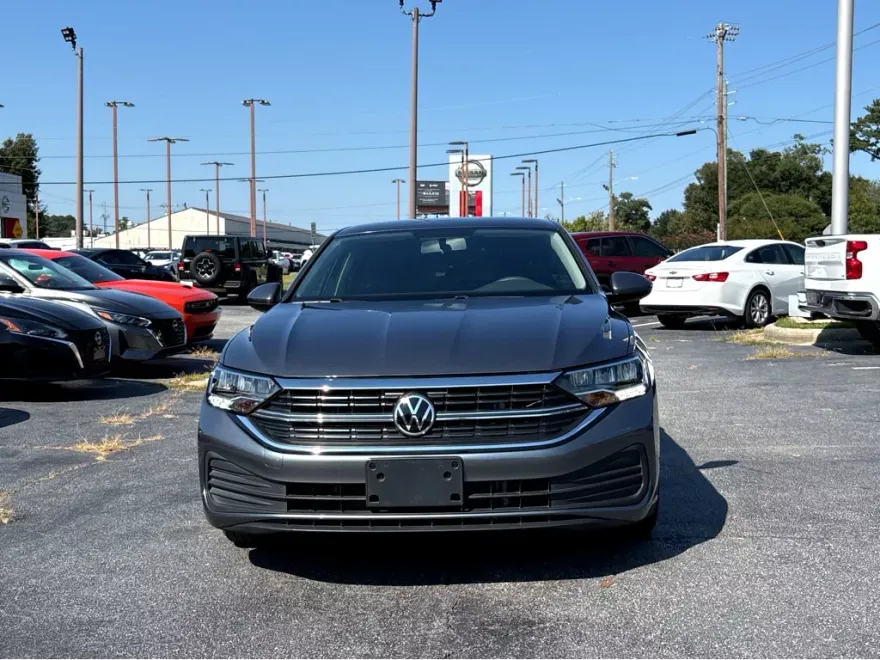 2022 Volkswagen Jetta S photo 1