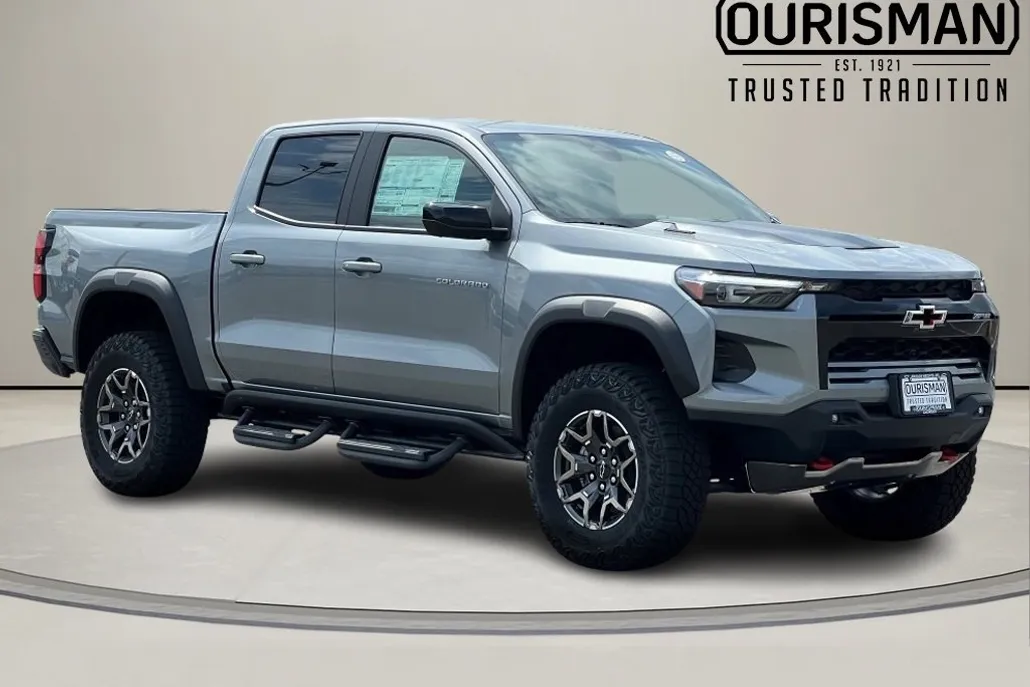 2026 Chevrolet Colorado ZR2 photo 1