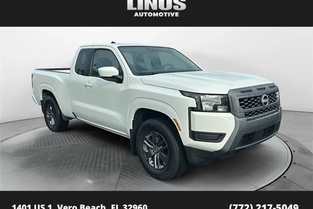 2025 Nissan Frontier SV photo 1