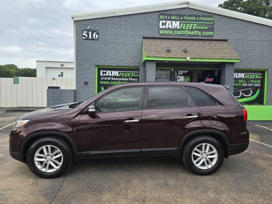 2014 Kia Sorento LX photo 1