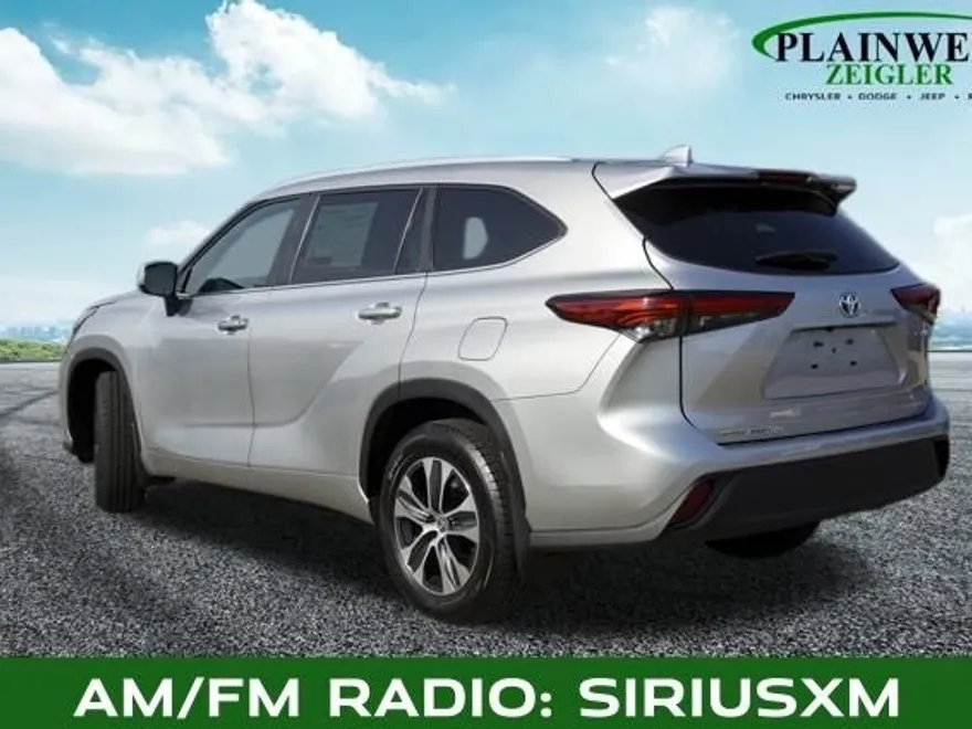 2023 Toyota Highlander Hybrid XLE photo 1