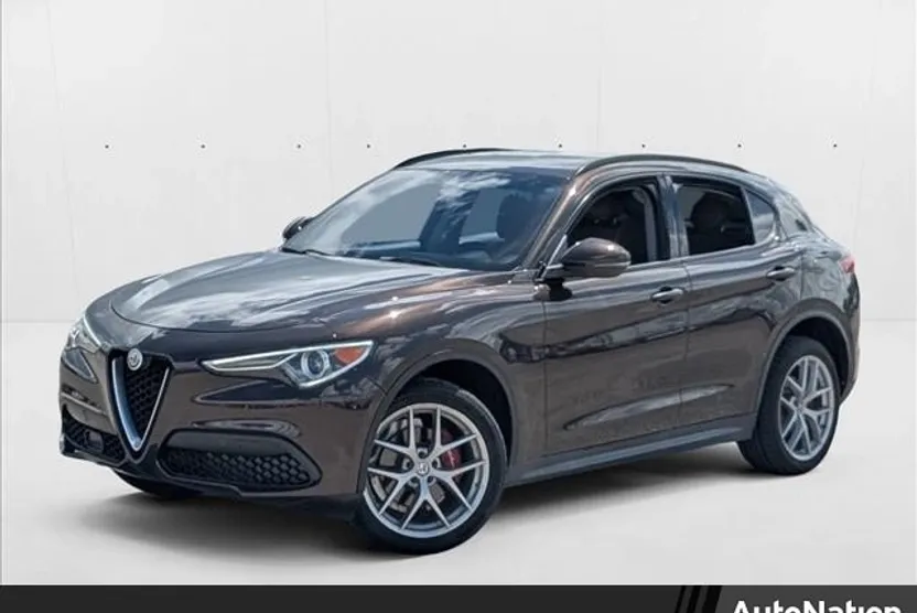 2018 Alfa Romeo Stelvio Sport photo 1