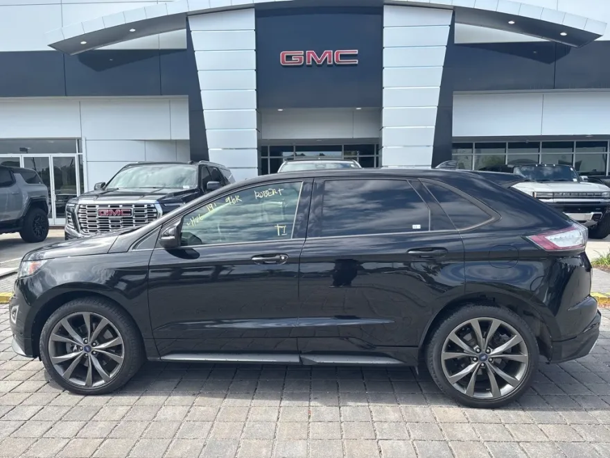 2018 Ford Edge Sport photo 1