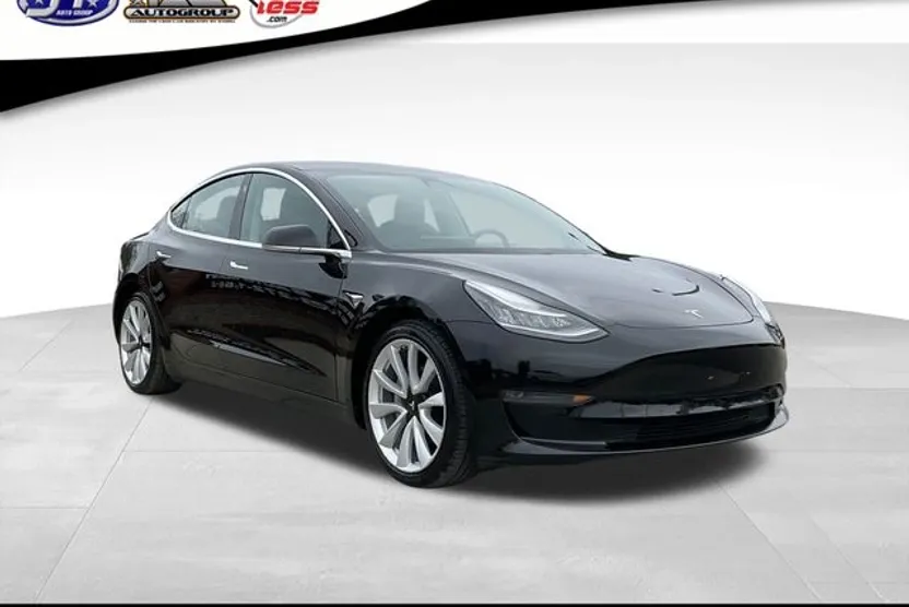2020 Tesla Model 3 Long Range photo 1