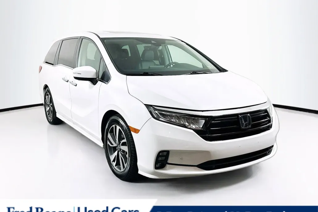 2022 Honda Odyssey Touring photo 1