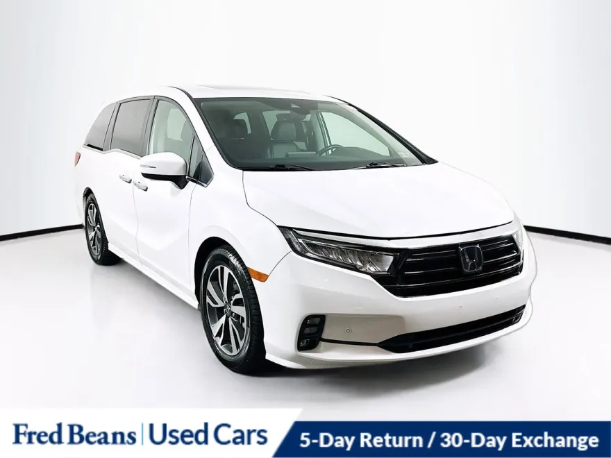 2022 Honda Odyssey Touring photo 1