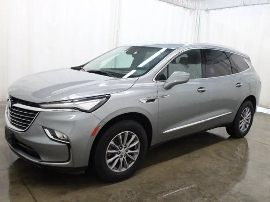 2024 Buick Enclave Premium photo 1