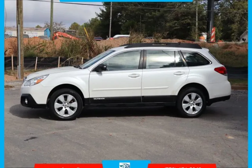 2014 Subaru Outback 2.5i photo 1