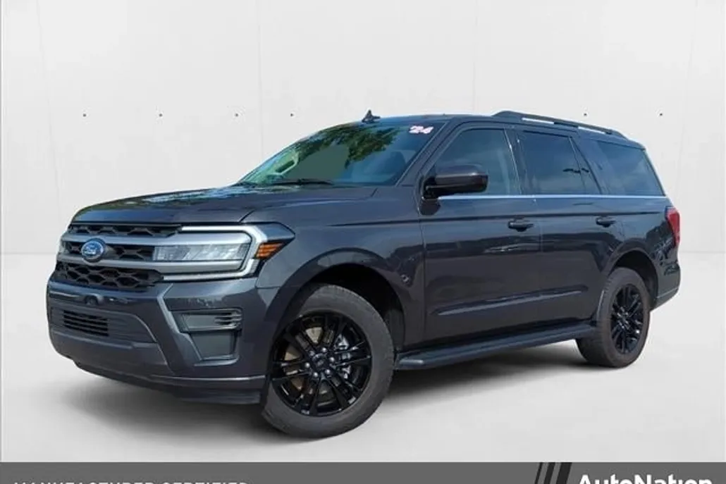 2024 Ford Expedition XLT photo 1