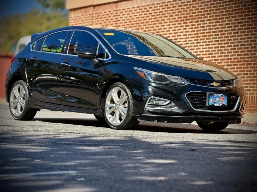 2018 Chevrolet Cruze Premier photo 1