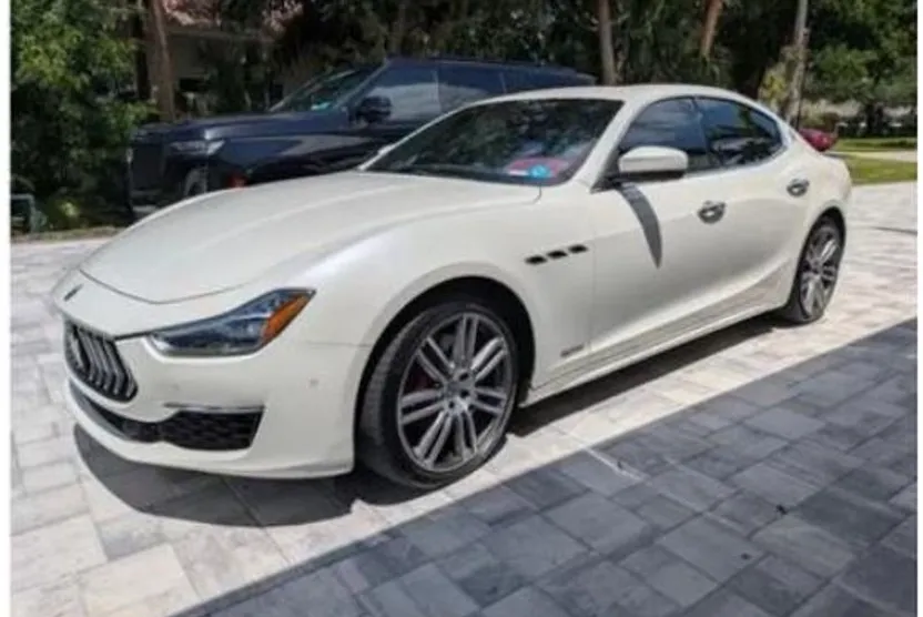 2021 Maserati Ghibli GranLusso photo 1