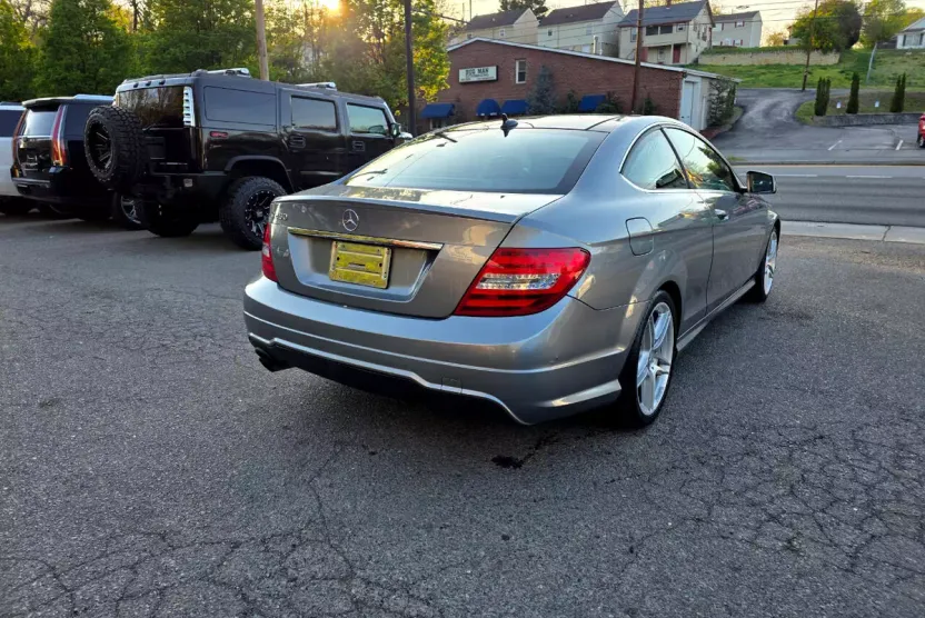 2015 Mercedes Benz C 250 photo 1