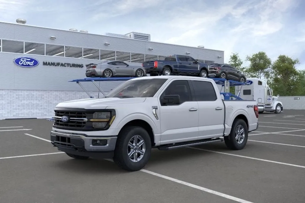 2025 Ford F-150 XLT photo 1