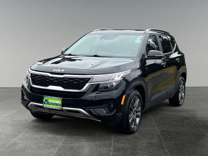 2023 Kia Seltos S photo 1