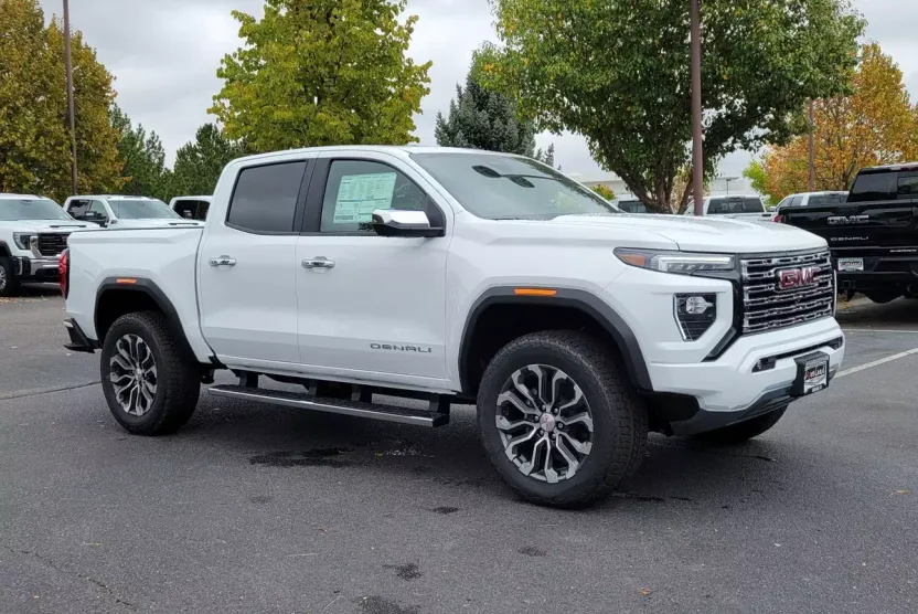 2026 Gmc Canyon Denali photo 1