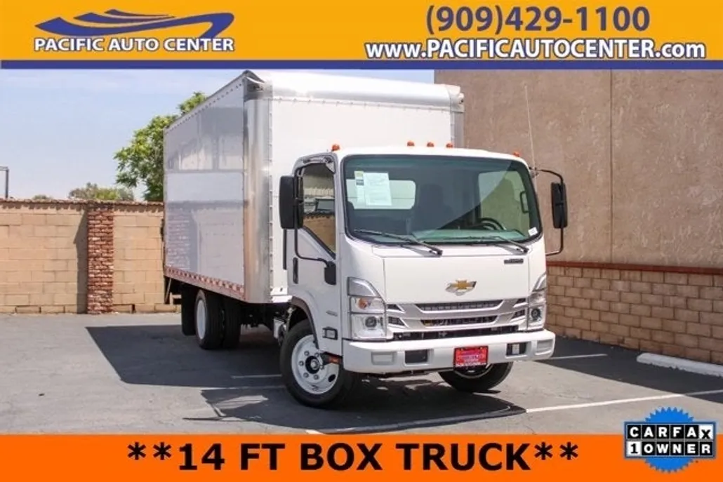 2023 Chevrolet Silverado 4500HD Base photo 1