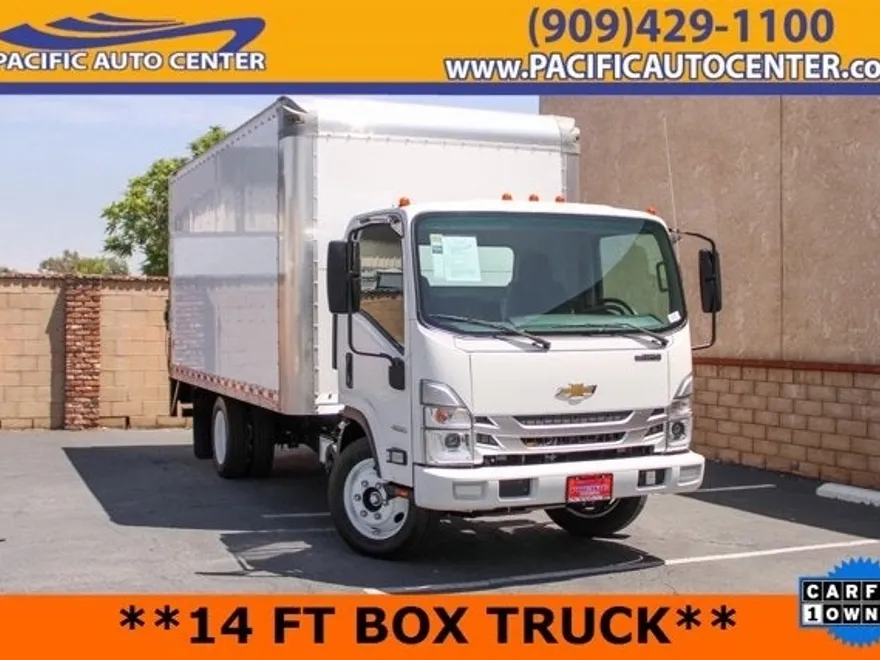 2023 Chevrolet Silverado 4500HD Base photo 1
