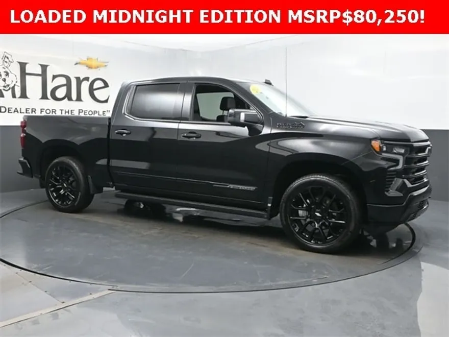 2024 Chevrolet Silverado 1500 High Country photo 1