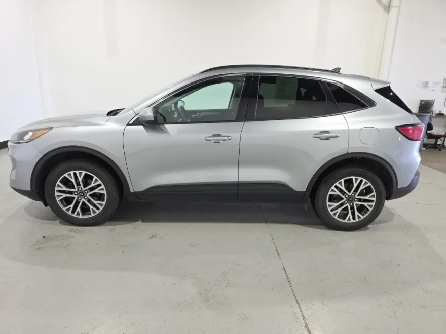 2021 Ford Escape SEL photo 1