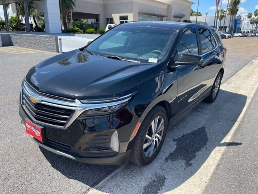 2024 Chevrolet Equinox LT photo 1