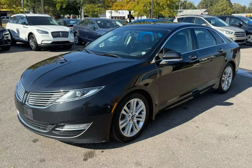 2014 Lincoln MKZ photo 1