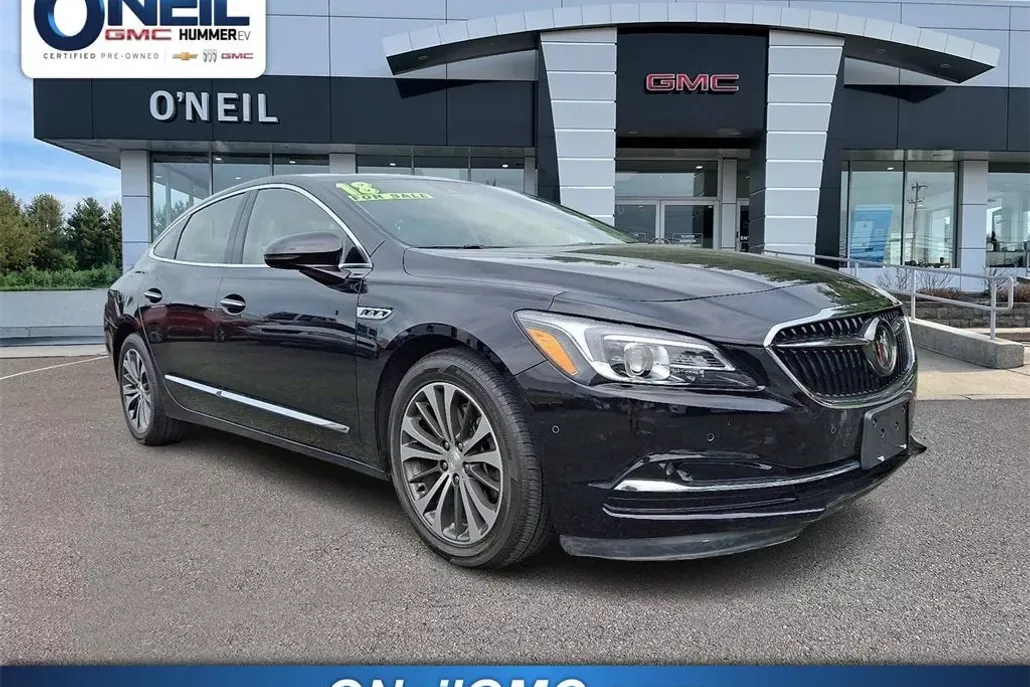 2018 Buick LaCrosse Premium photo 1