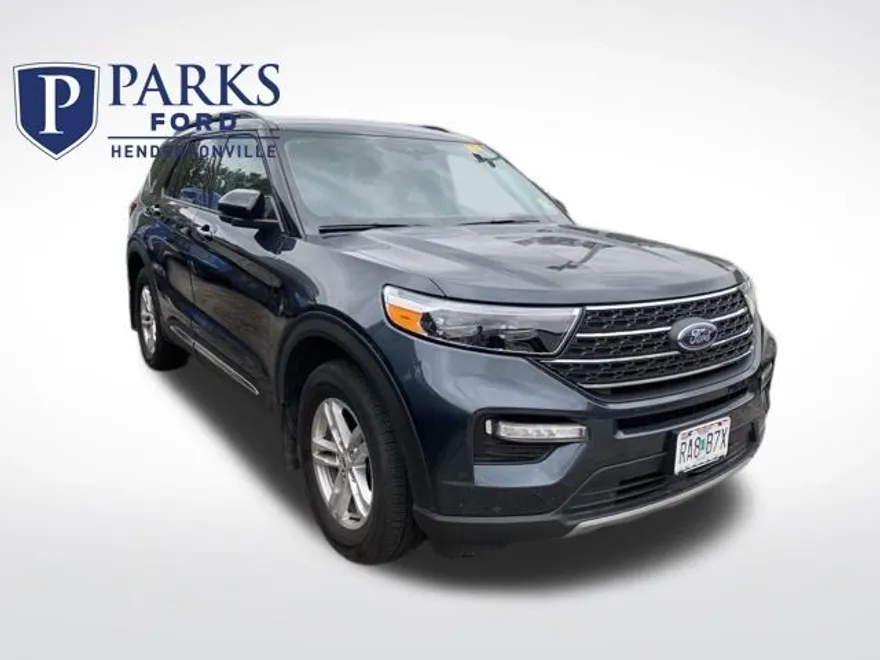 2023 Ford Explorer XLT photo 1