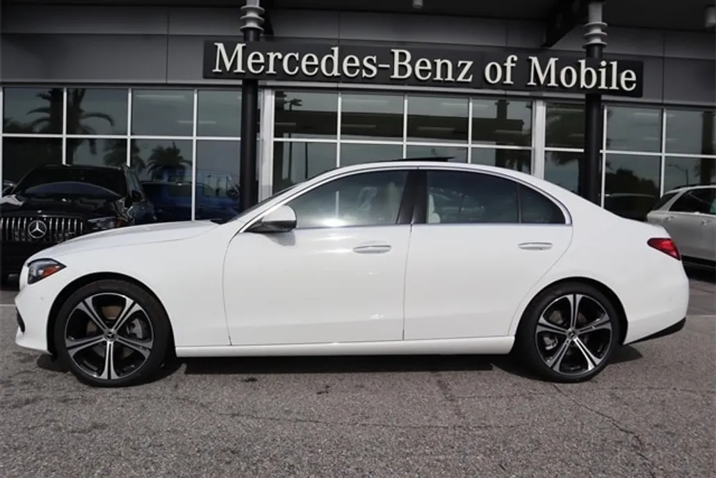 2024 Mercedes Benz C 300 photo 1