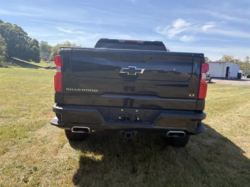 2024 Chevrolet Silverado 1500 LT Trail Boss photo 4