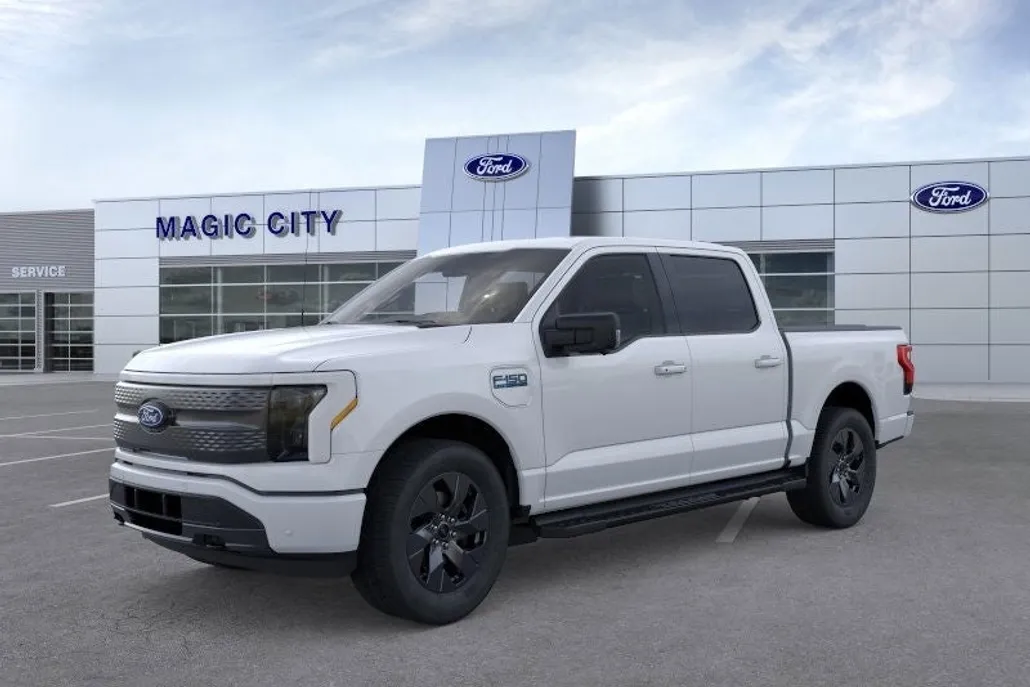 2025 Ford F-150 Lightning photo 1