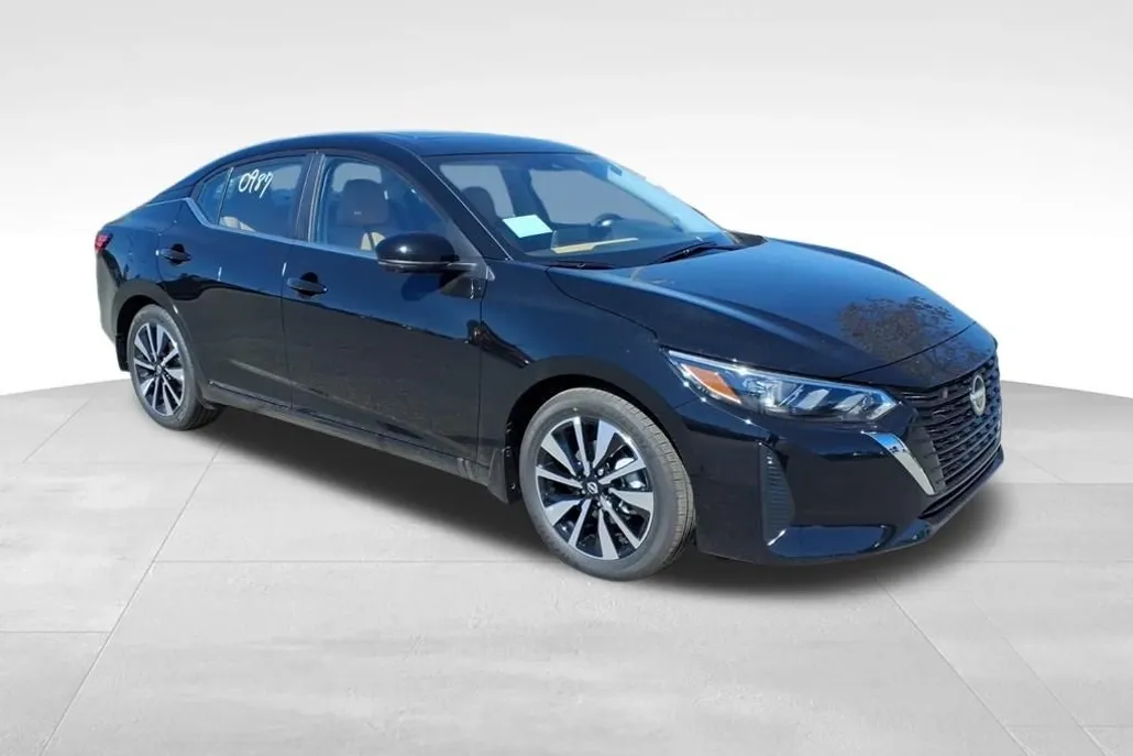 2025 Nissan Sentra SV photo 1