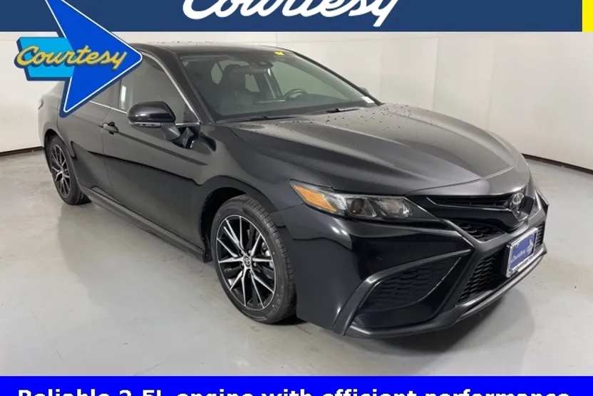 2024 Toyota Camry SE photo 1