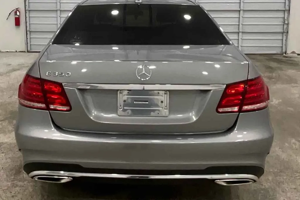 2014 Mercedes Benz E 350 photo 1