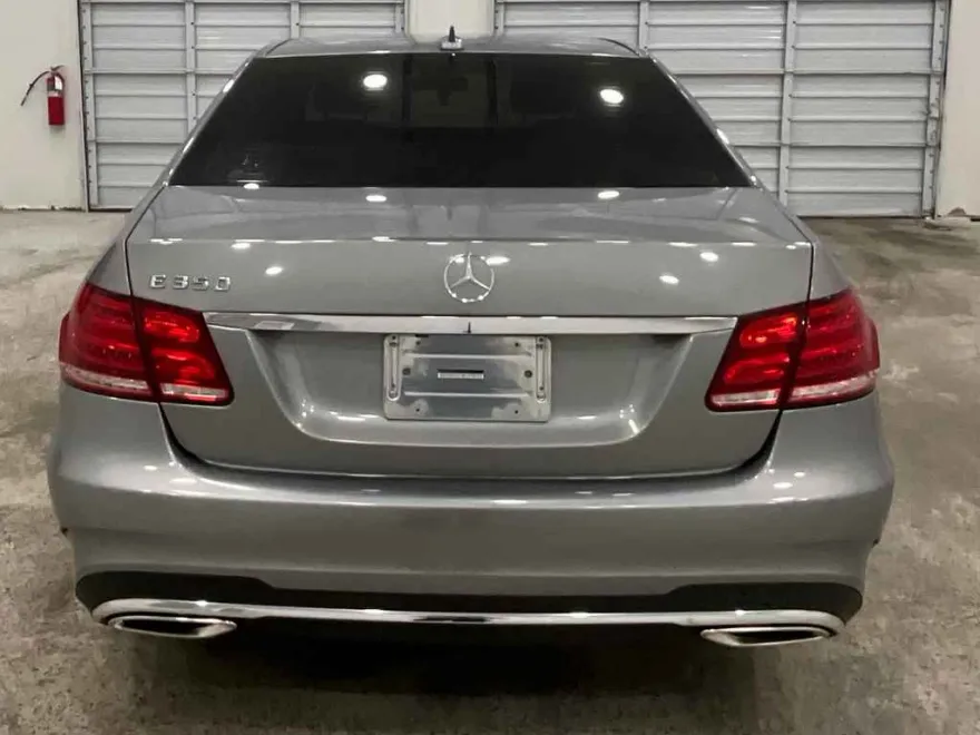 2014 Mercedes Benz E 350 photo 1