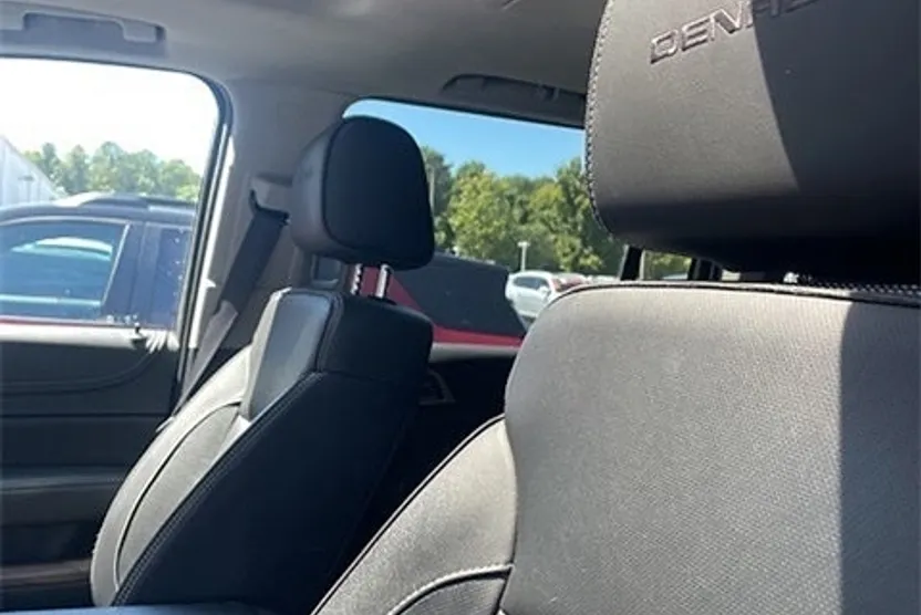 2018 Gmc Yukon XL Denali photo 1