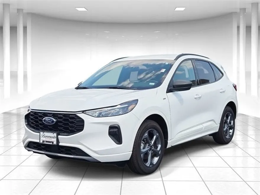 2023 Ford Escape ST-Line photo 1