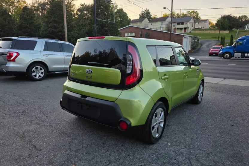 2015 Kia Soul Base photo 1