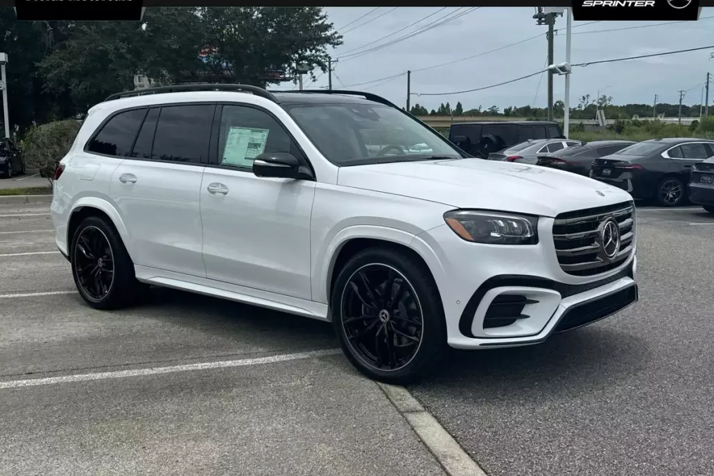 2025 Mercedes Benz GLS 450 4MATIC photo 1
